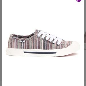 New Rocket Dog Striped Sneaker Women’s Size 10